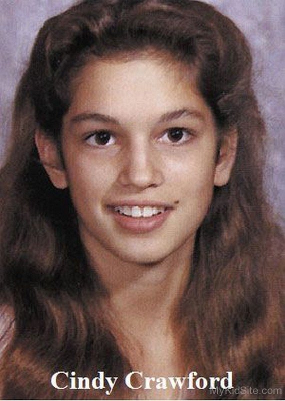 Childhood-Picture-Of-Cindy-Crawford.jpg