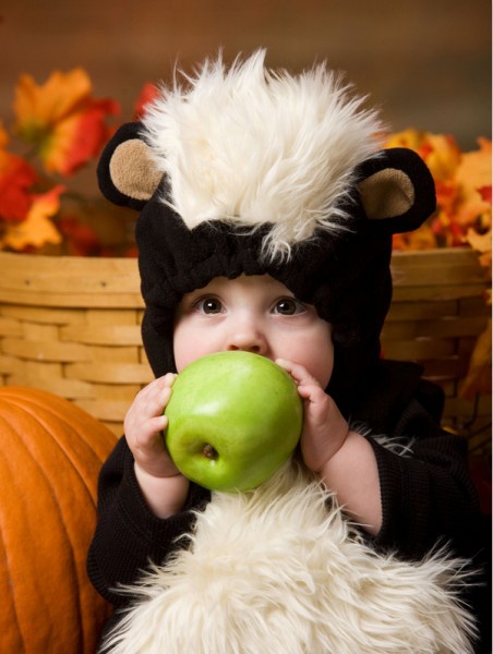 Teddy Baby With Apple