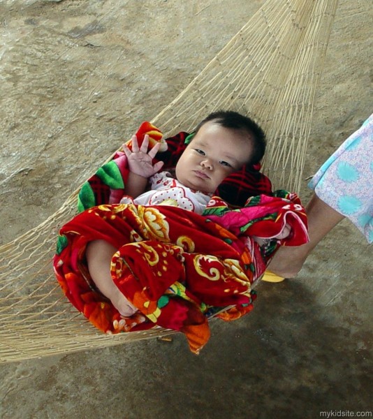 Baby On Net Swing