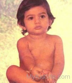 Childhood Picture Of Amisha Patel