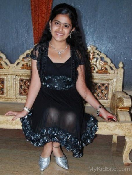 Childhood Picture Of  Avika Gor