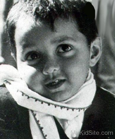 Childhood Picture Of Bobby Deol