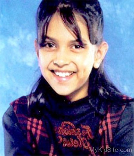 Childhood Picture Of Deepika Padukone