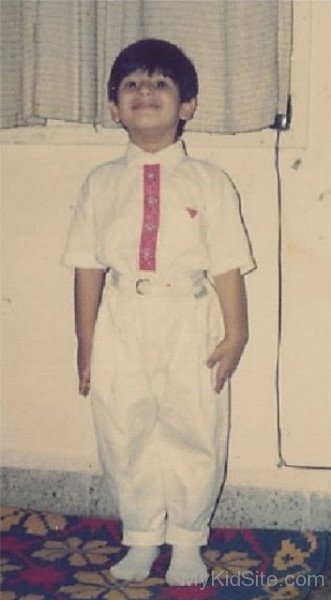 Childhood Picture Of Karan Tacker