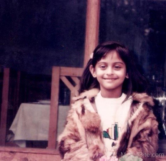 Childhood Picture Of Krystle D’Souza