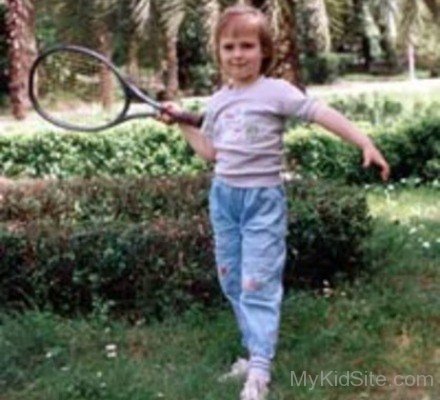 Childhood Picture Of  Maria Sharapova