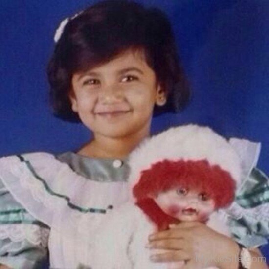 Childhood Picture Of Roopal Tyagi
