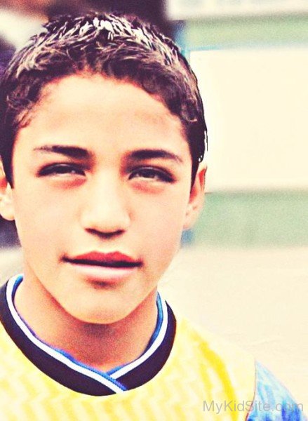 Childhood Pictures Of Alexis Sánchez