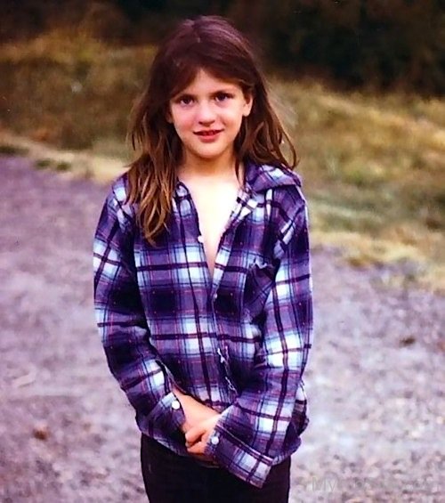 Childhood Pictures Of Courtney Love