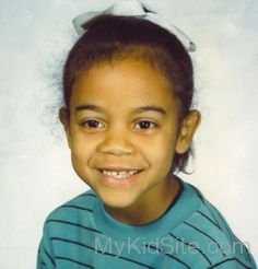 Childhood Pictures Of Zoe Saldana