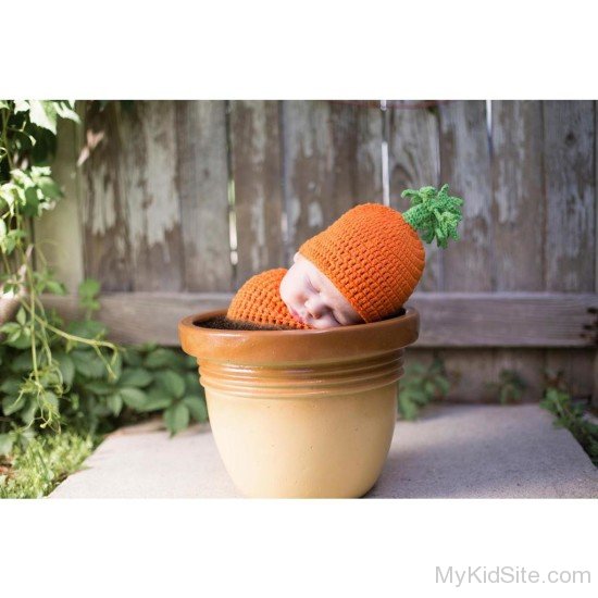Baby Sleeping  In Pot