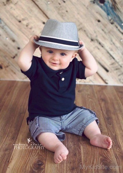 Cute Baby Boy Wearing Hat-MK123-MK456054