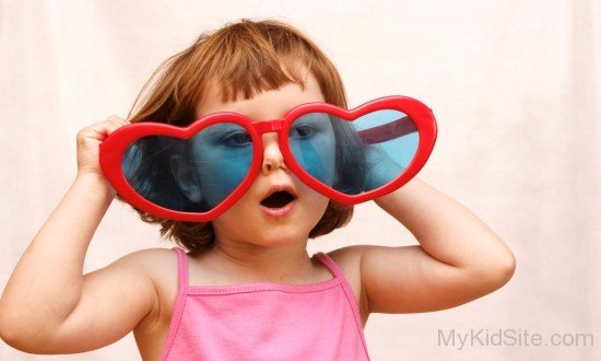 Cute Baby Wearing Funny Goggle