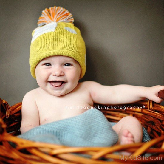Cutest Baby Boy Laughing In Bucket-MK456072