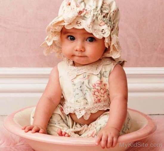 Cutest Baby Girl Wearing Cap-MK456087