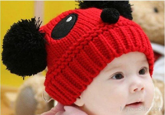 Smartyy With Red Knitted Cap-Sn12339