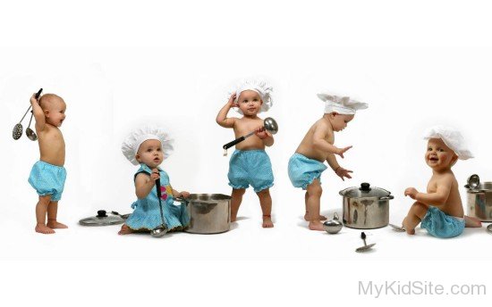 Babies In Kitchen-sw14