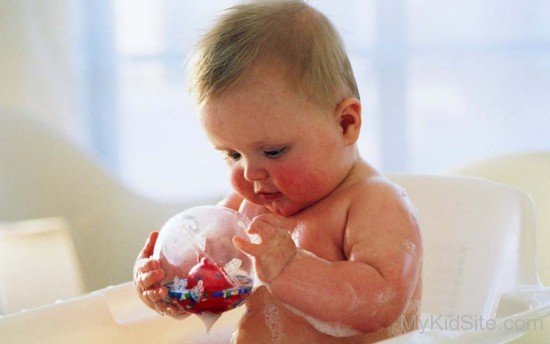 Baby Bathing Photo