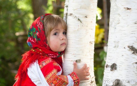 Baby Girl Near Birch Tree In Summer-cu47