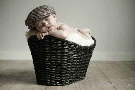 Baby In Basket-cu65