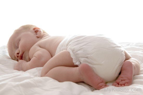 Baby-Sleeping-Pose