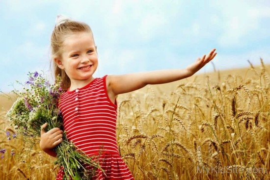Cute Little Girl Wheat Field-cu164