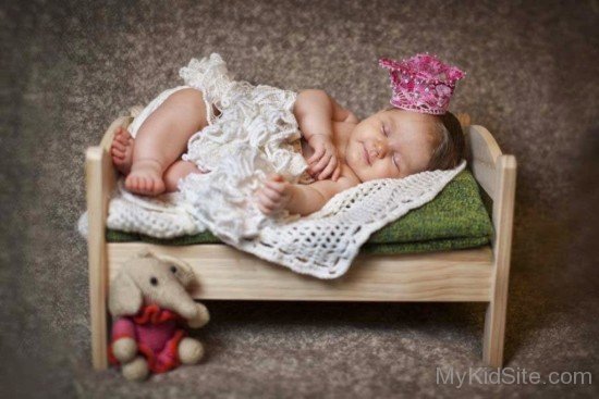 Cute Sleeping Baby-cu167