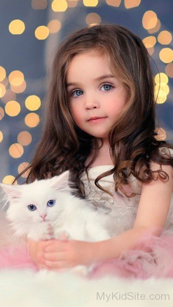Girl And Cat Kitten-cu190